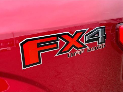 Used 2020 Ford F150 Lariat w/ Equipment Group 502A Luxury AWD/4WD image 10