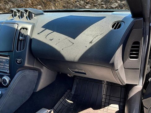 Used 2014 Nissan 370Z Touring w/ Sport Package image 16