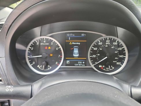Used 2019 Nissan Sentra S w/ Appearance Package FWD image 16