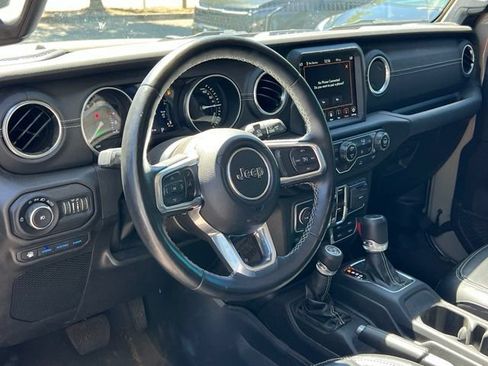 Used 2022 Jeep Wrangler Unlimited Sahara w/ Cold Weather Group AWD/4WD image 14