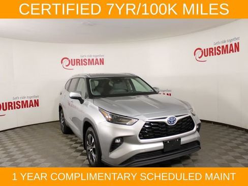 Used 2024 Toyota Highlander XLE AWD/4WD image 11