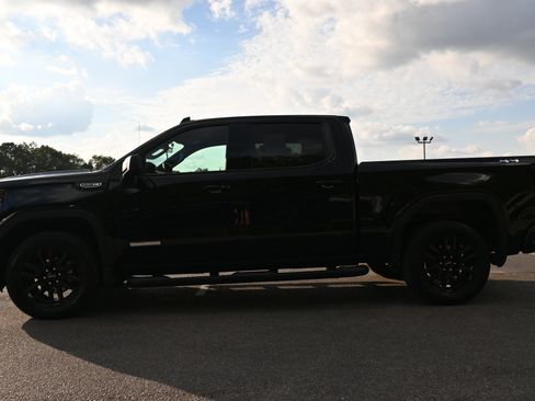 Used 2024 GMC Sierra 1500 Elevation image 6