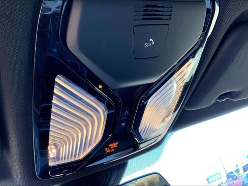 Used 2023 BMW X5 xDrive40i w/ Climate Comfort Package image 30