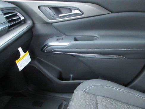 New 2026 Chevrolet Traverse LT w/ LPO, Floor Liner Package image 31