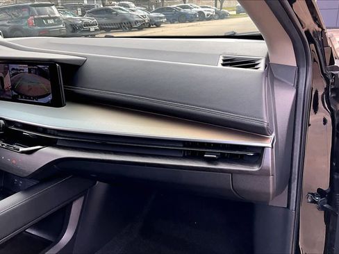 Certified 2025 Nissan Murano SL image 18