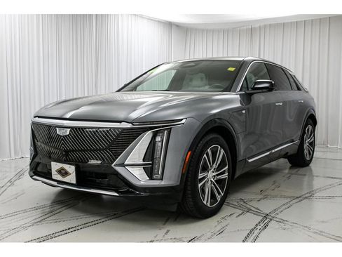 Used 2023 Cadillac Lyriq 2WD image 4