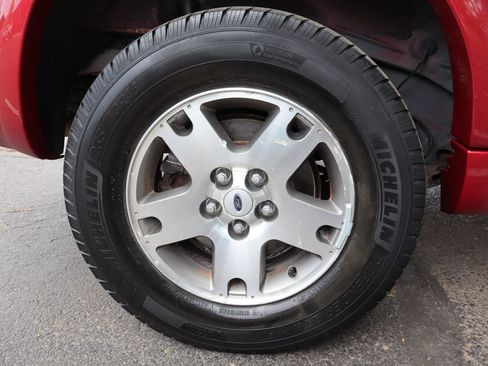 Used 2005 Ford Escape Limited AWD/4WD image 42