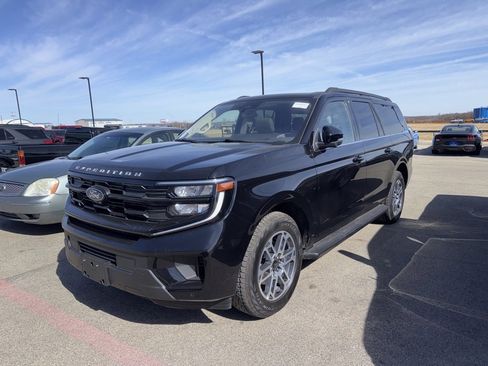 Used 2025 Ford Expedition Max Active image 1