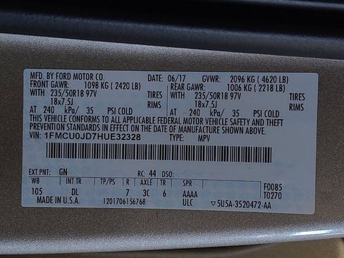 Used 2017 Ford Escape Titanium FWD image 33