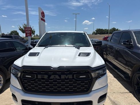 Used 2026 RAM 1500 Express AWD/4WD image 3
