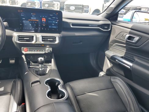 Used 2024 Ford Mustang GT Premium image 17