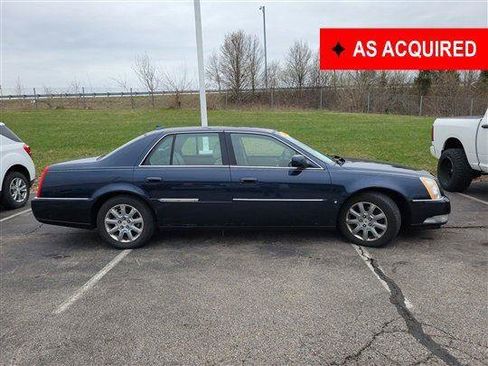 Used 2009 Cadillac DTS w/ Trunk Convenience Package image 1
