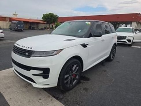 Used 2024 Land Rover Range Rover Sport Dynamic SE AWD/4WD image 1