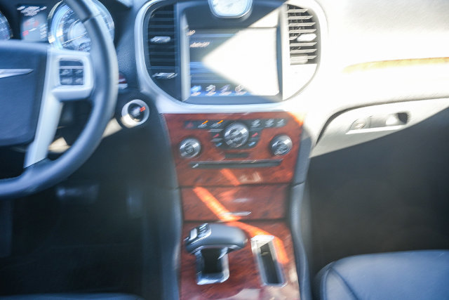 Used 2014 Chrysler 300 RWD image 16