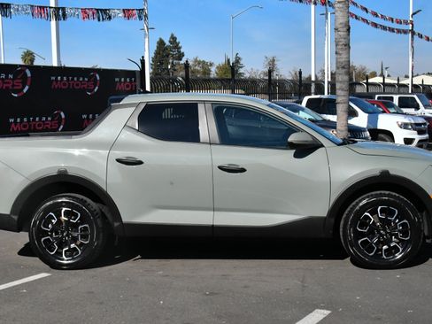 Used 2024 Hyundai Santa Cruz SEL image 9