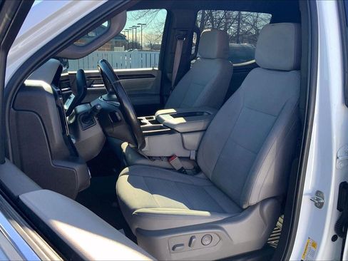 Used 2022 GMC Sierra 1500 SLE image 22