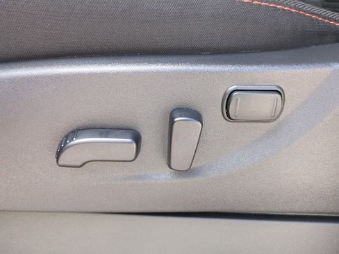 Certified 2025 Nissan Frontier PRO-4X w/ Interior Protection Package image 17