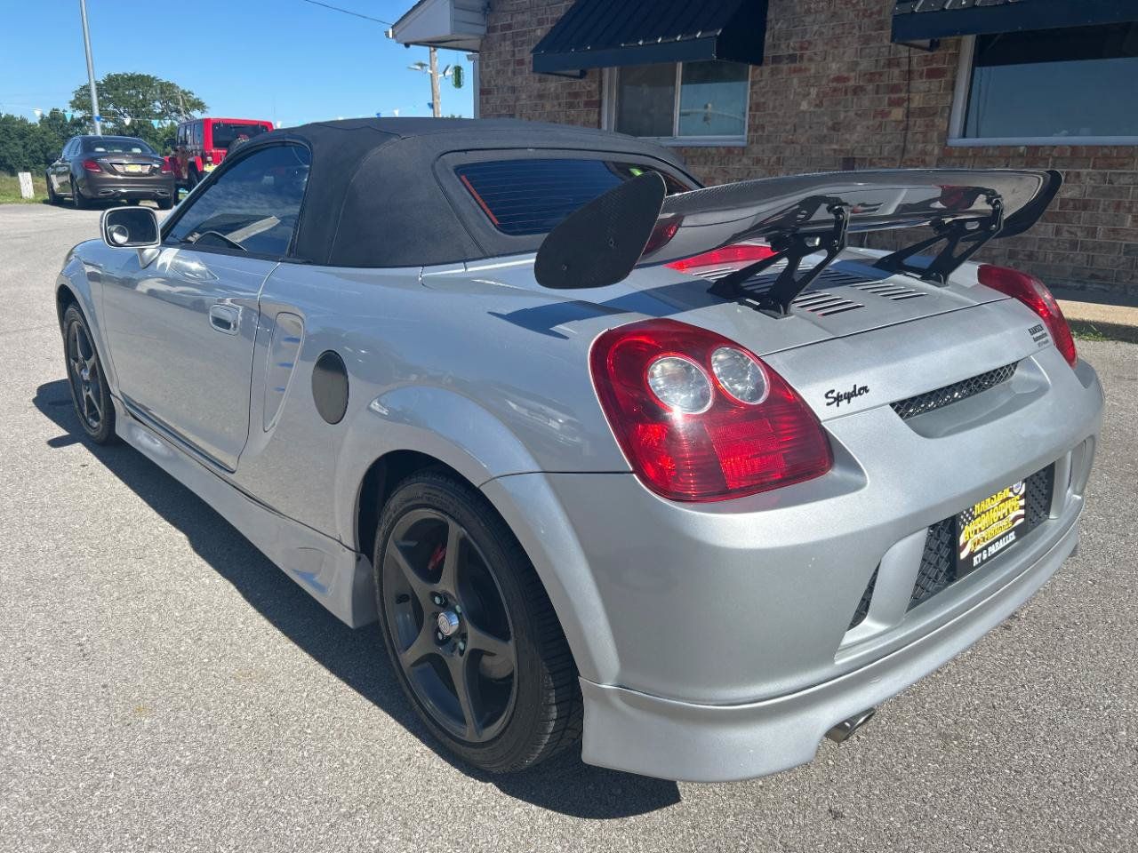 Used 2003 Toyota MR2 RWD image 9