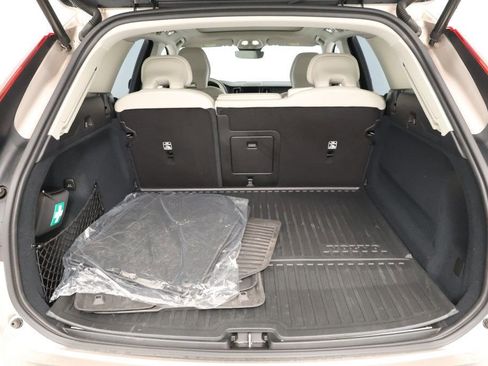 Used 2025 Volvo XC60 T8 Ultra w/ Protection Package Premier image 22