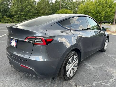 Used 2023 Tesla Model Y Long Range AWD/4WD image 18