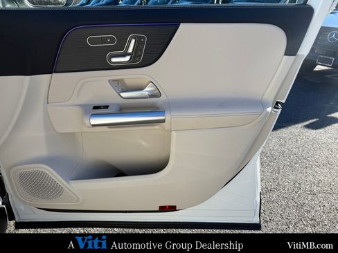 Certified 2023 Mercedes-Benz GLA 250 4MATIC image 28