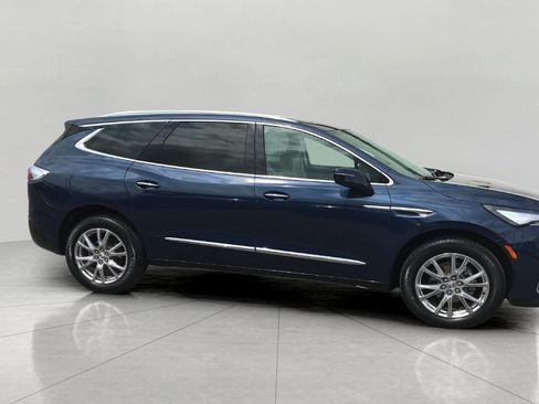 Certified 2023 Buick Enclave Essence w/ Experience Buick Package AWD/4WD image 9