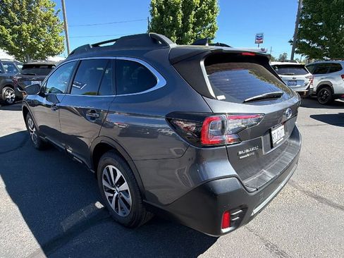 Used 2021 Subaru Outback AWD/4WD image 6