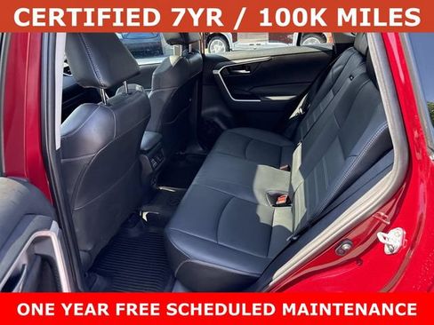 Used 2021 Toyota RAV4 XLE Premium AWD/4WD image 17