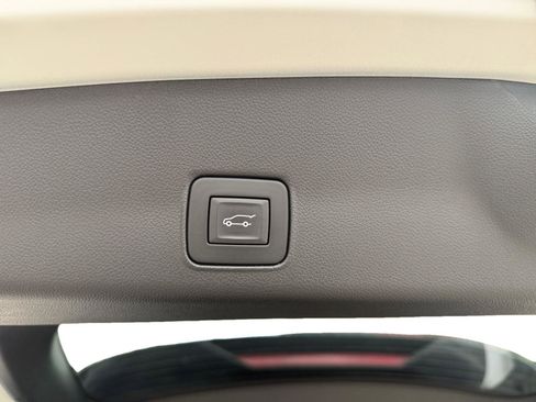 Used 2024 Chevrolet TrailBlazer ACTIV w/ Convenience Package image 24