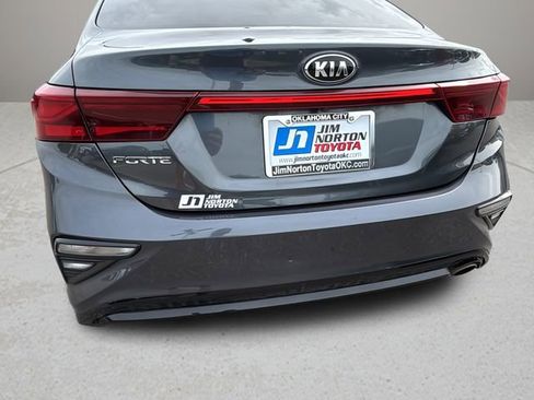Used 2021 Kia Forte LXS FWD image 29