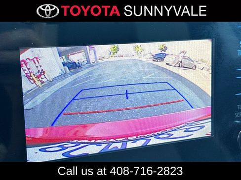 Used 2018 Toyota Corolla LE FWD image 22