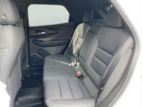 Certified 2023 Chevrolet TrailBlazer RS w/ Technology Package AWD/4WD image 27