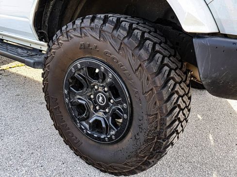 Used 2022 Ford Bronco Wildtrak AWD/4WD image 7