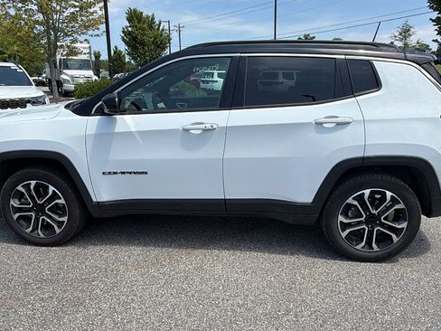 Used 2024 Jeep Compass Limited AWD/4WD image 11