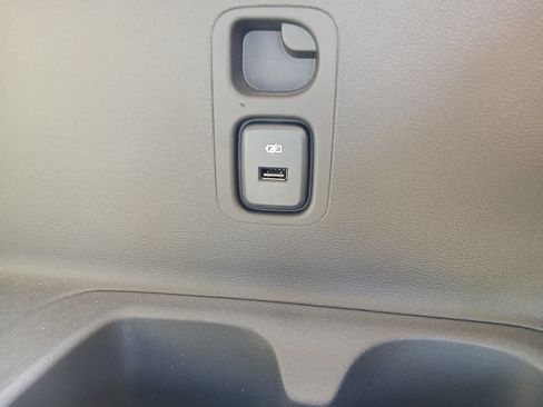 Used 2023 Buick Enclave Essence FWD image 66