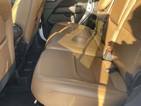 Used 2022 Jeep Wrangler Unlimited Sahara w/ Safety Group image 27