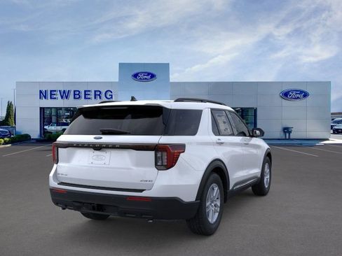 New 2025 Ford Explorer Active image 8