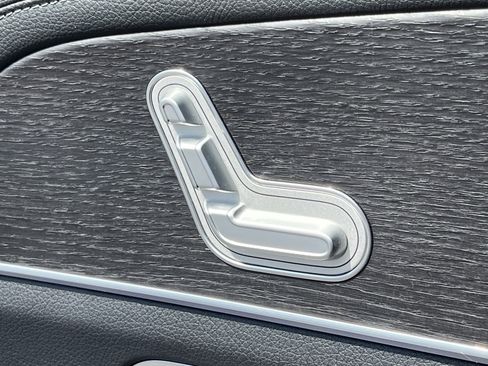 Used 2021 Mercedes-Benz GLS 580 GLS 580 image 22