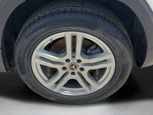 Used 2023 Mercedes-Benz GLB 250 image 31