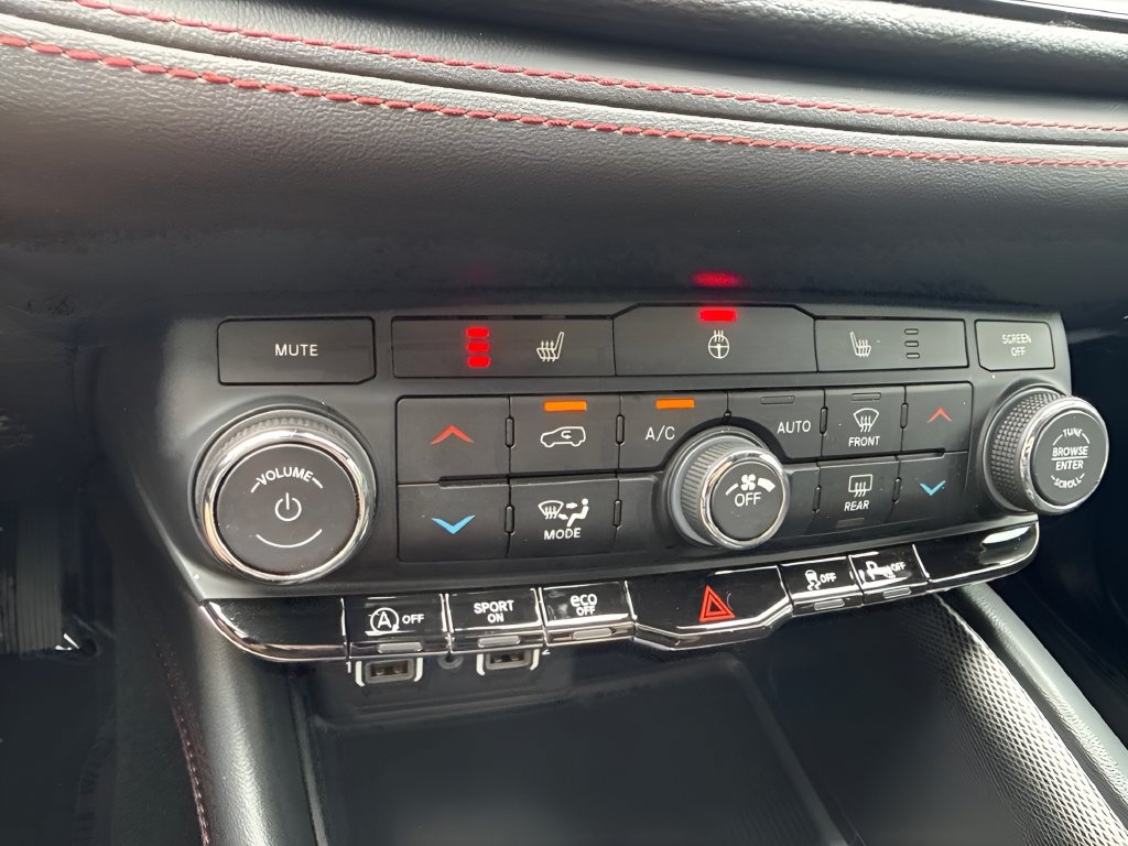 Used 2024 Dodge Durango GT AWD/4WD image 24