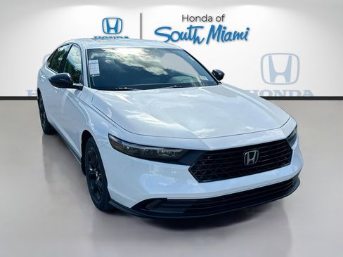 New 2025 Honda Accord SE image 1