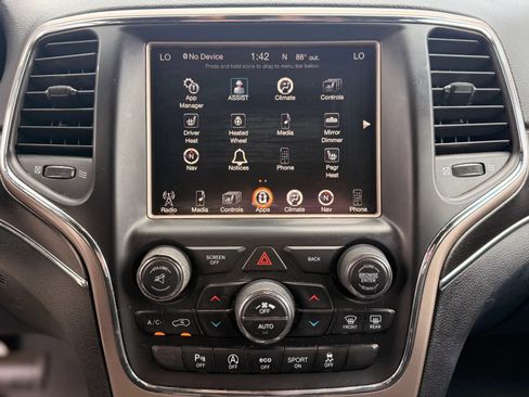 Used 2016 Jeep Grand Cherokee Limited AWD/4WD image 27