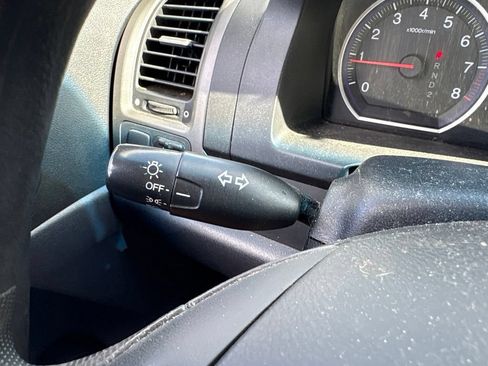 Used 2011 Honda CR-V LX image 27