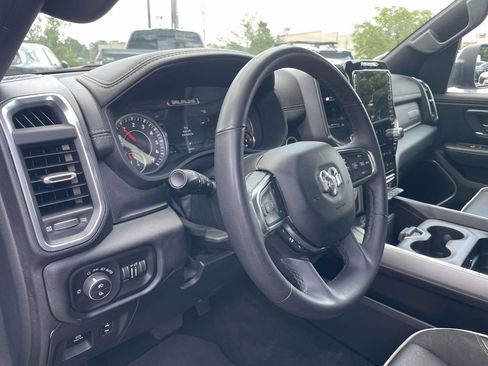 Used 2025 RAM 1500 Laramie AWD/4WD image 18