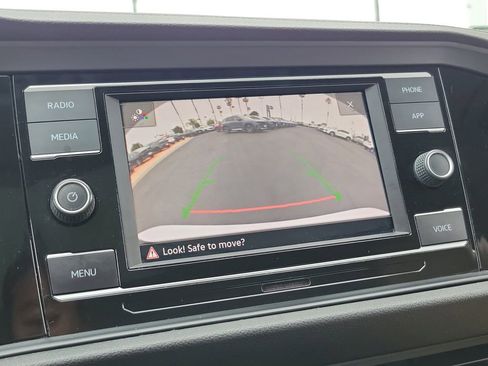 Used 2020 Volkswagen Jetta SE w/ SE Cold Weather Package FWD image 11