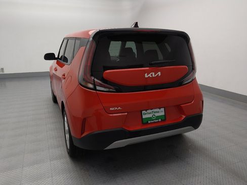 Used 2024 Kia Soul LX w/ Option Group 015 image 6