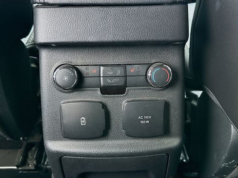 Used 2018 Ford Explorer Limited w/ Equipment Group 301A image 17