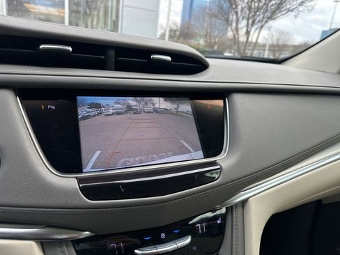 Used 2019 Cadillac XT5 Luxury image 11