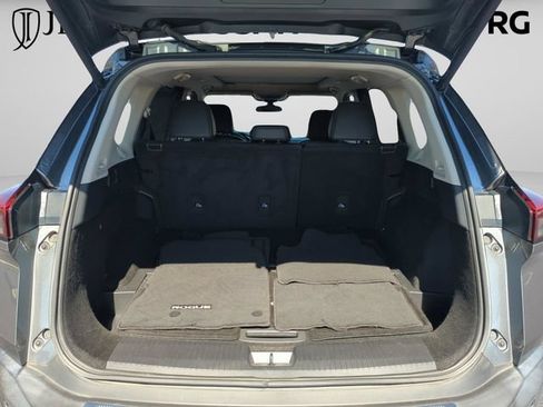 Certified 2021 Nissan Rogue SL w/ Premium Package FWD image 17