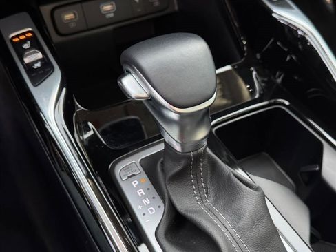 Used 2023 Kia Sorento SX image 18